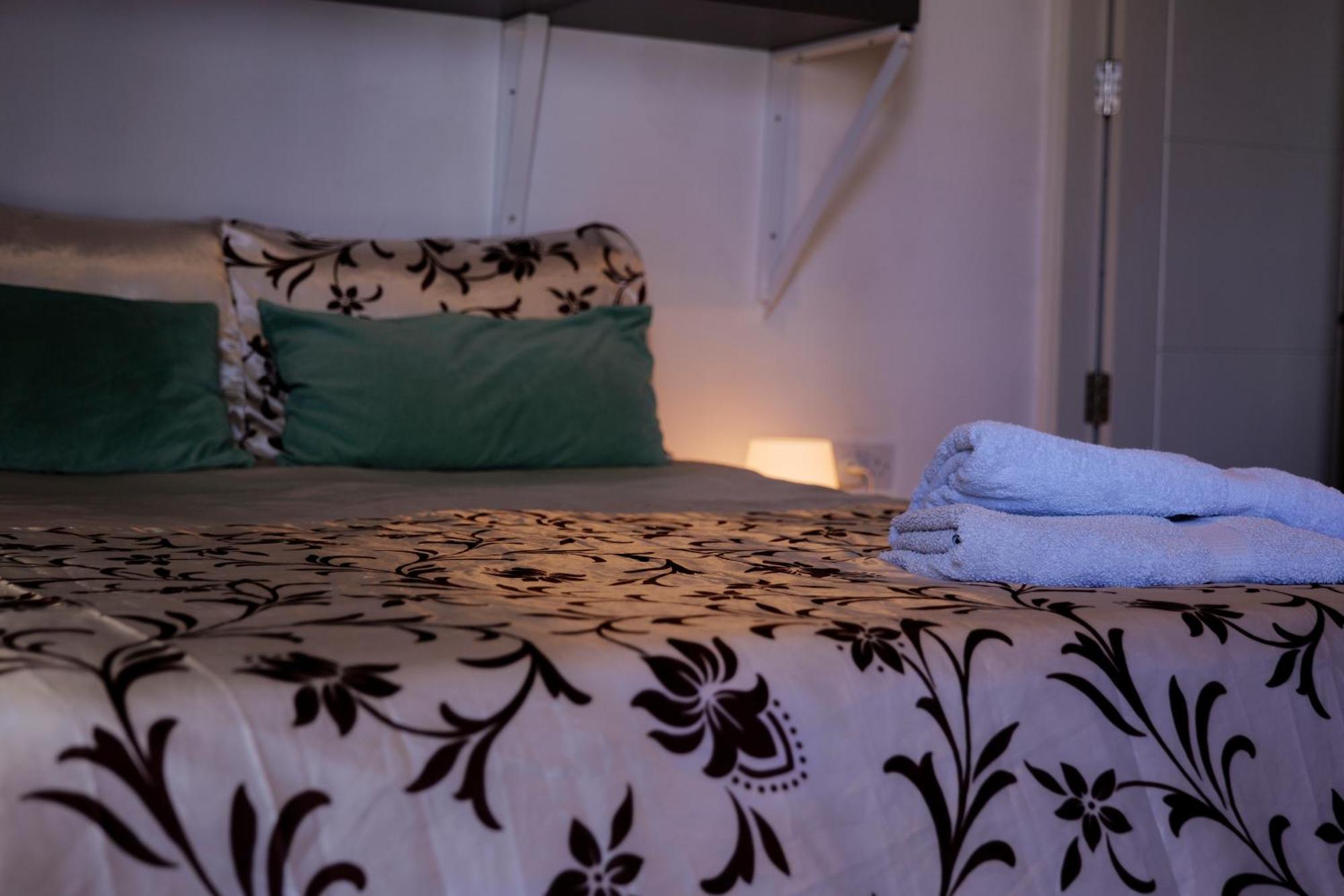 Paceville Sea View Penthouse With Jacuzzi! St. Julian's Exterior foto