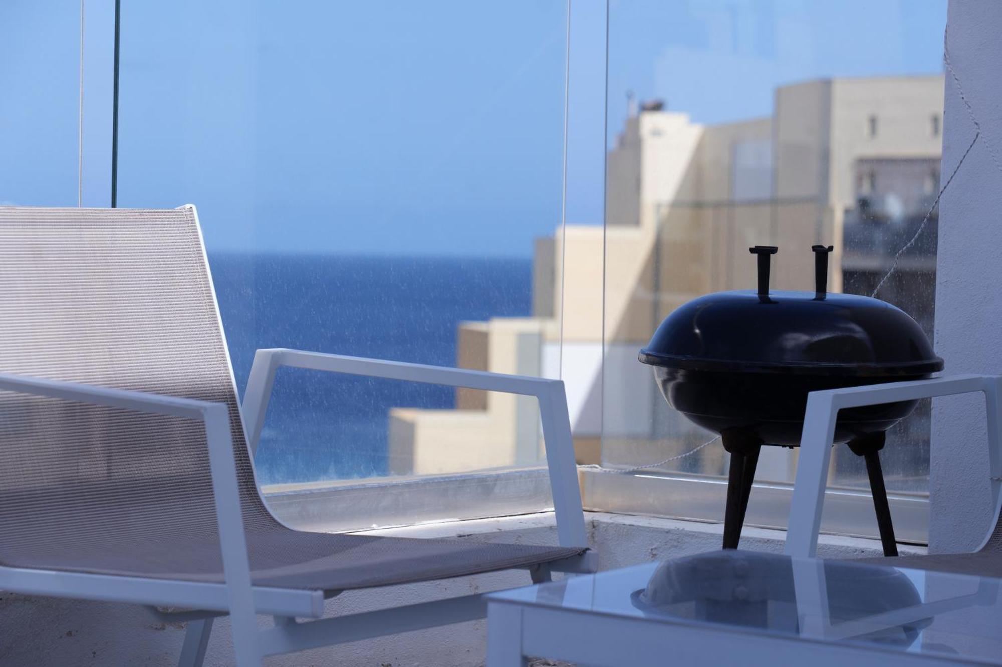 Paceville Sea View Penthouse With Jacuzzi! St. Julian's Exterior foto